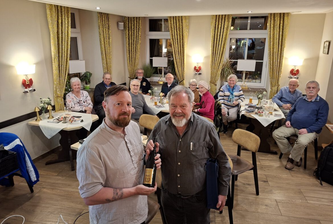 Rundreise durch Thailand und Schutz gegen biologische Bedrohungen standen auf dem Programm